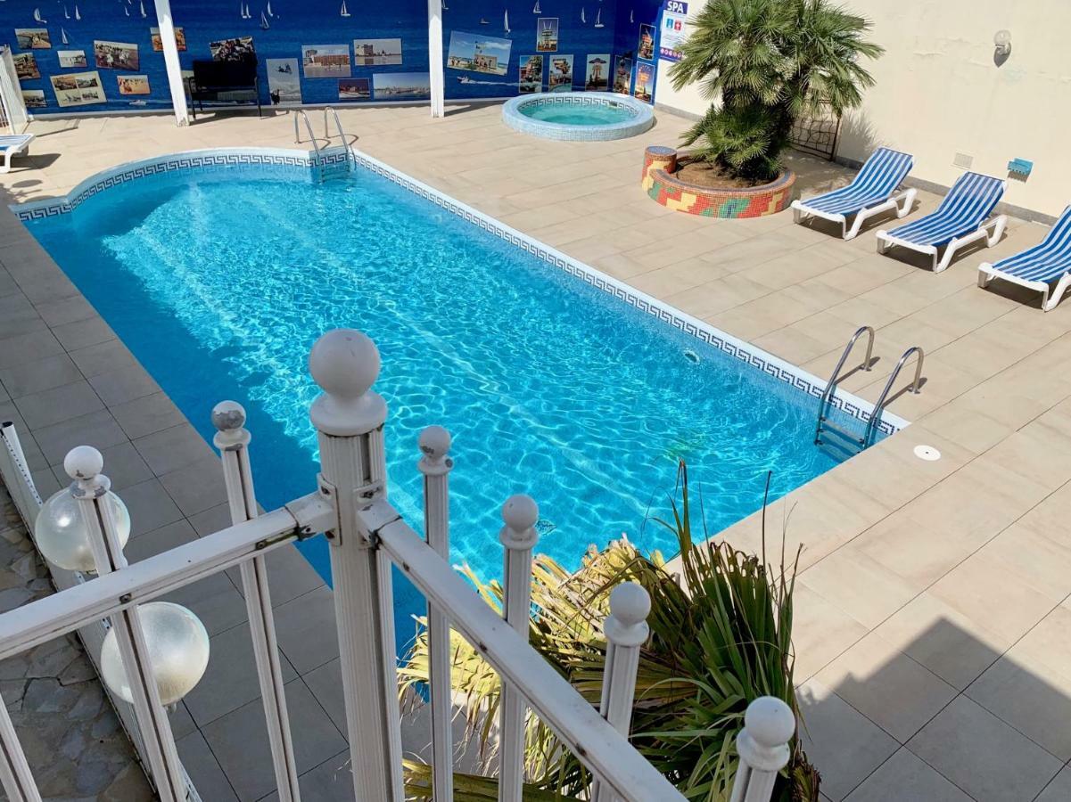 Amerique Hotel Palavas - Piscine - Plage ภายนอก รูปภาพ